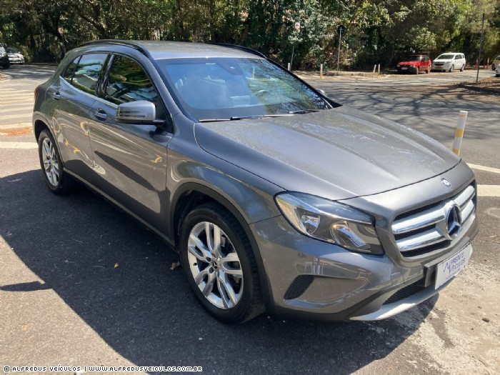 Mercedes-Benz GLA 200 STYLE 2015/2016